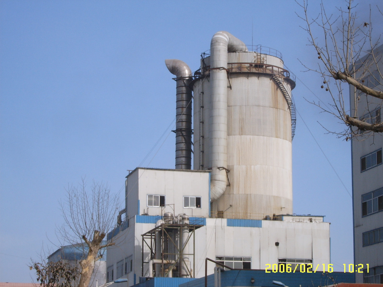 <h3>壓力式噴霧干燥機(jī)</h3>